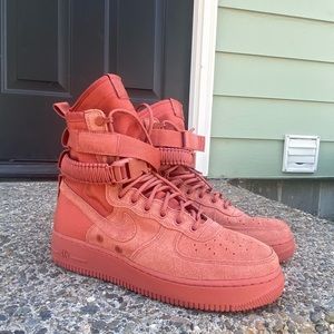 NIKE AIR FORCE 1 SF